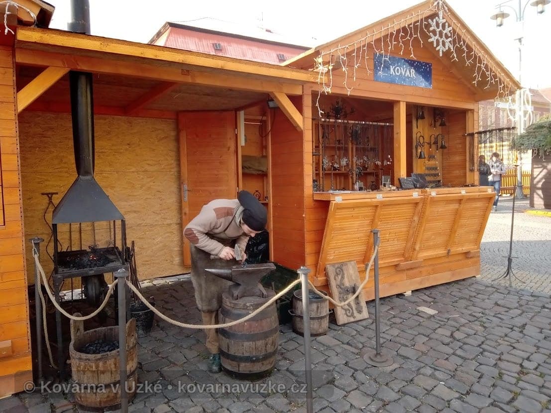 Kovář